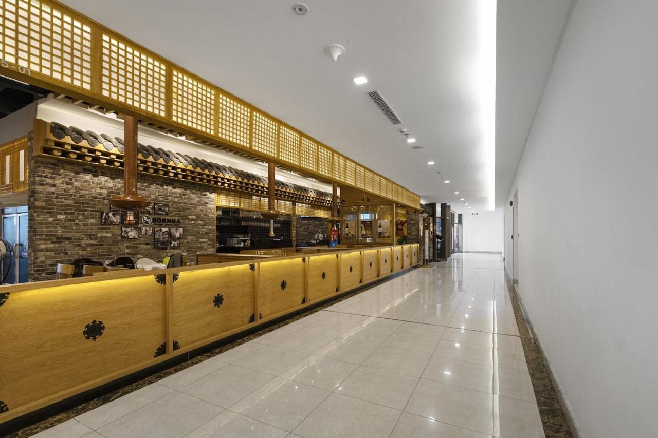 Landmark 81 Serviced Residences Хошимин Экстерьер фото